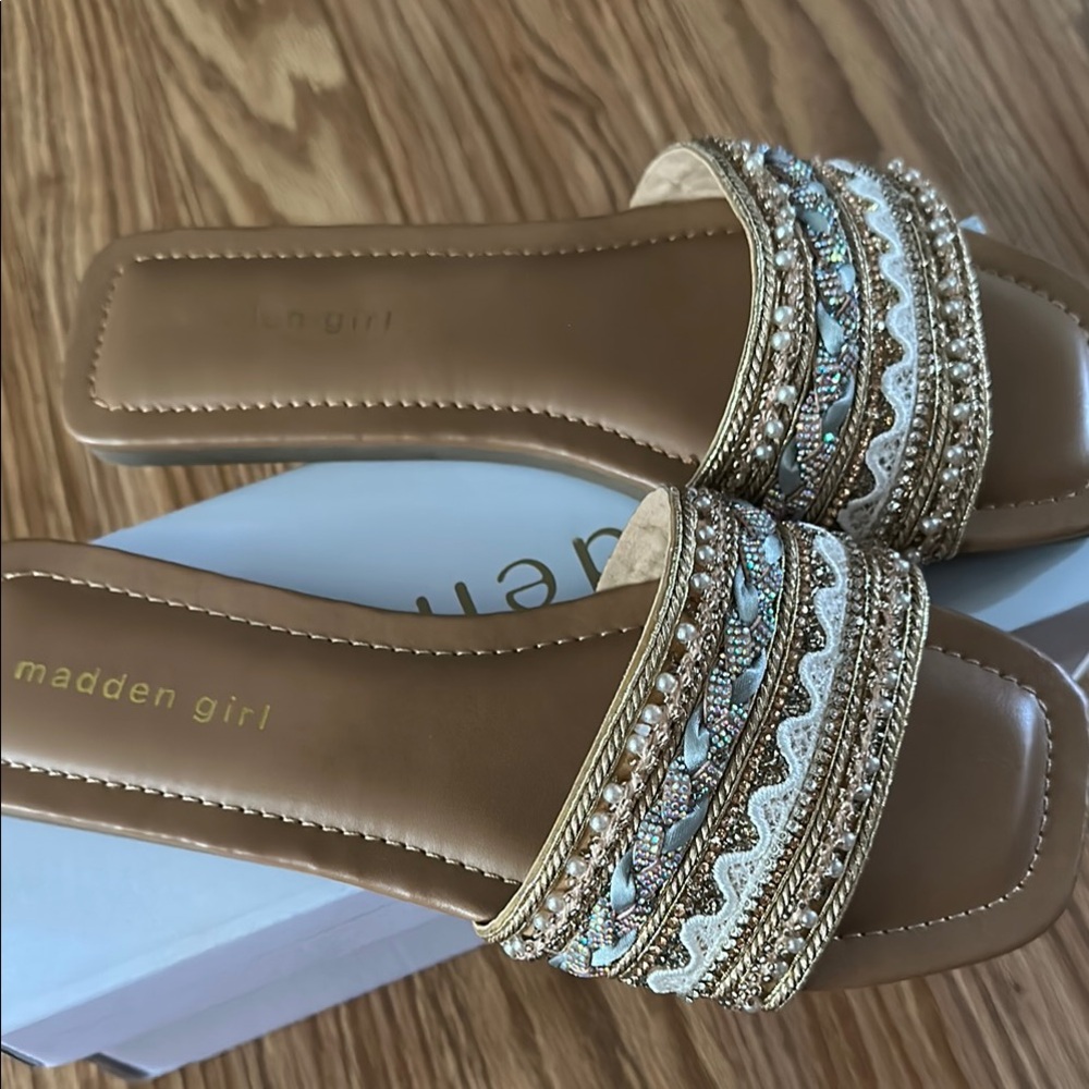 Embroidered Tan Slide Sandals